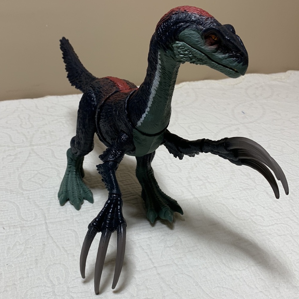 Jurassic World Sound Slashin’ Therizinosaurus Dinosaur Figure - Dominion/Mattel